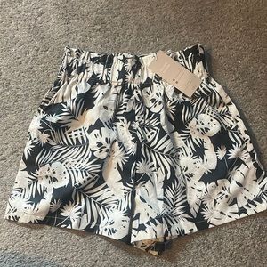 floral print nude shorts